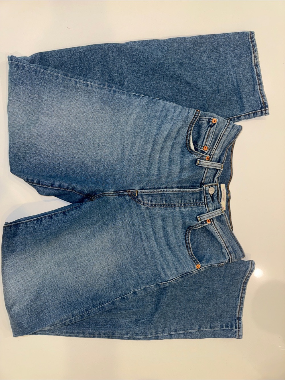 Levi Straight Ribcage Jeans size 26 GREAT CONDITION!